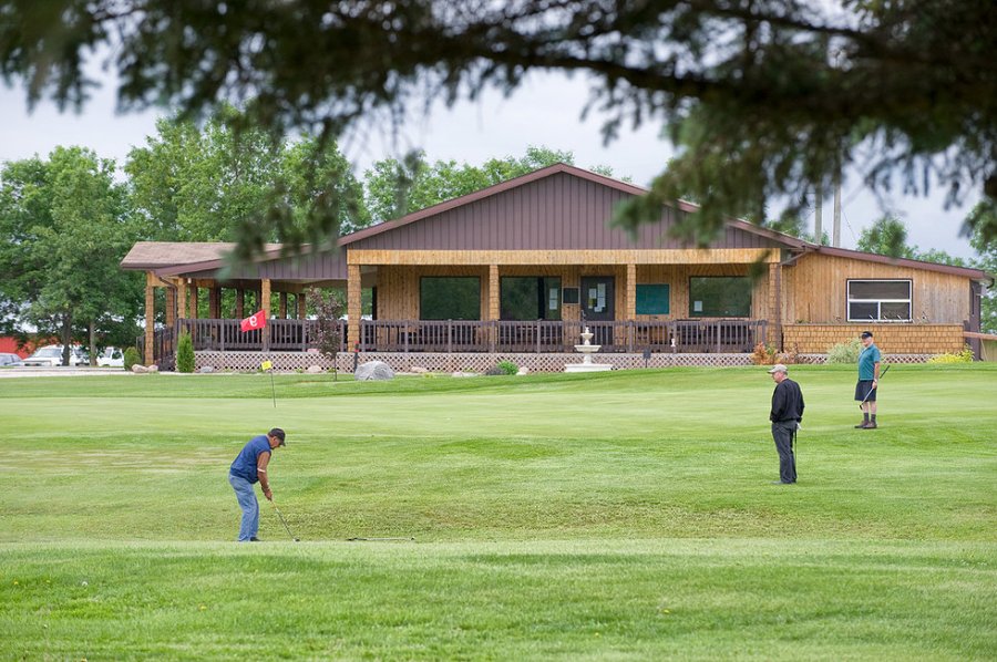 Gladstone Golf and Country Club